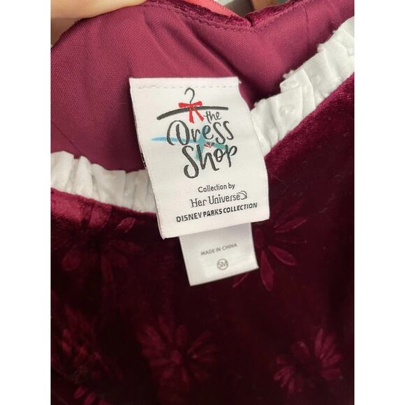 NWT Disney Shop Haunted Mansion Tightrope Walker Cape & Dress - Picture 6 of 14